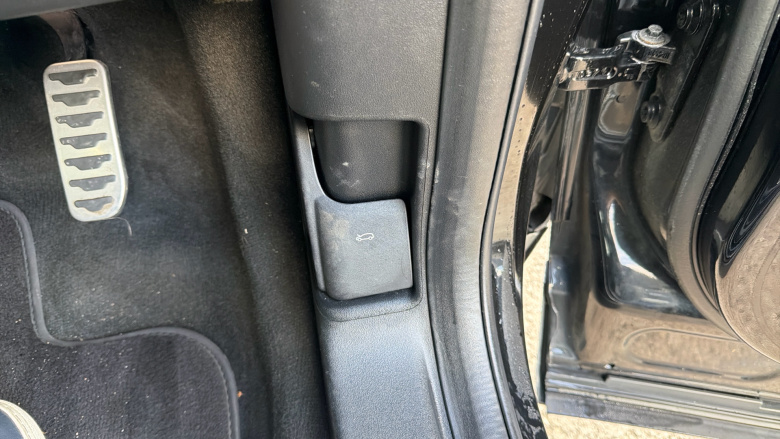 Land Rover Discovery Sport 1.5 P300e R-Dynamic SE 5dr Auto [5 Seat] Station Wagon